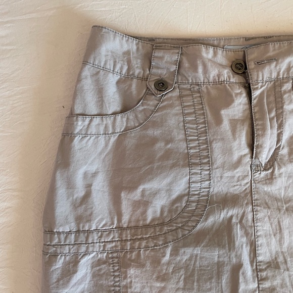 Light grey CARGO skort - Picture 2 of 4